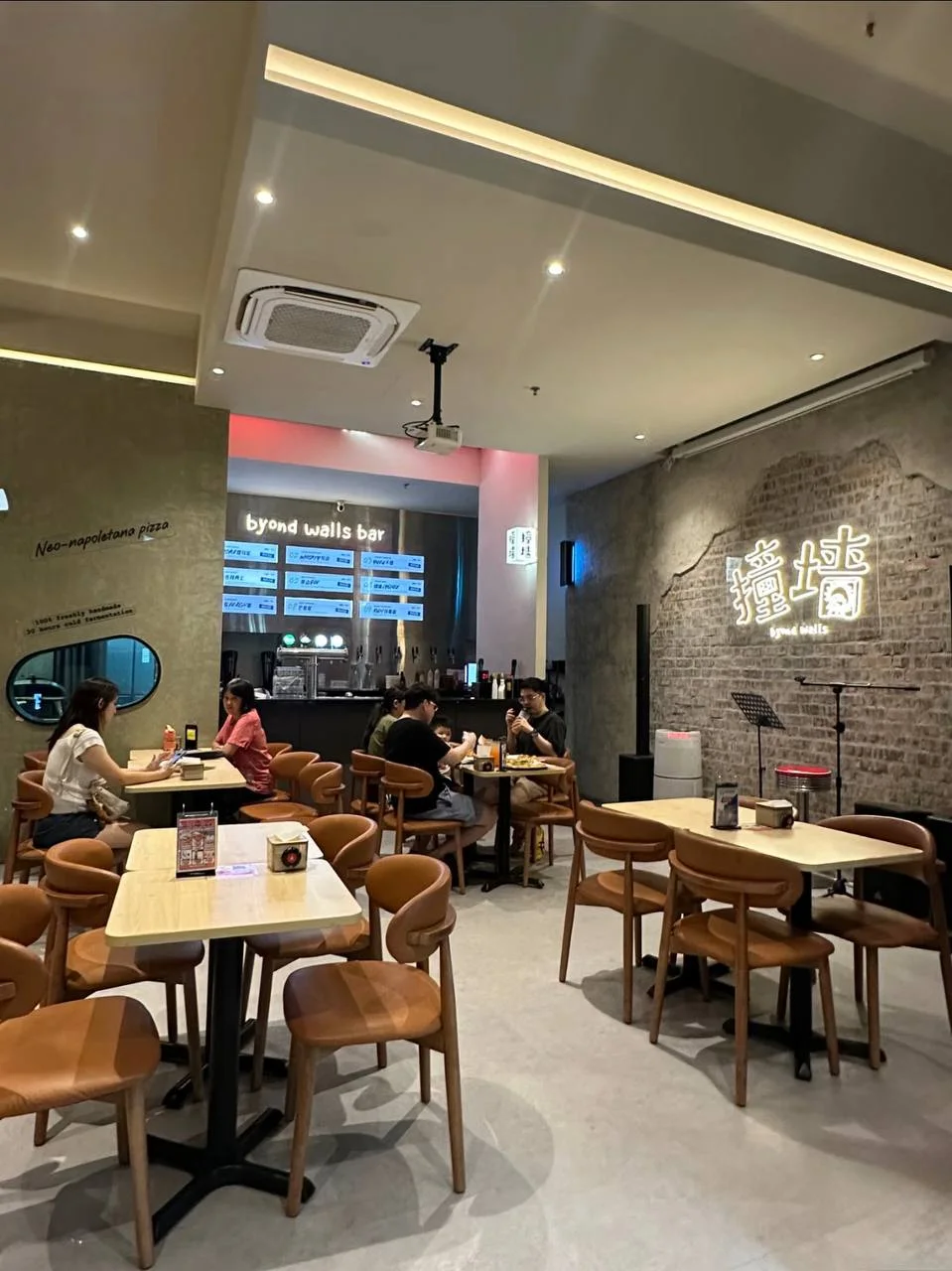 撞墙 Byond Walls Pizza Bar & Cafe SS2 图片 5