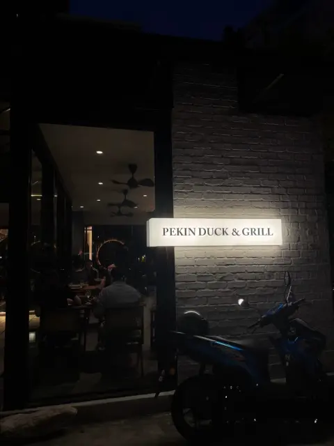 Pekin Duck & Grill